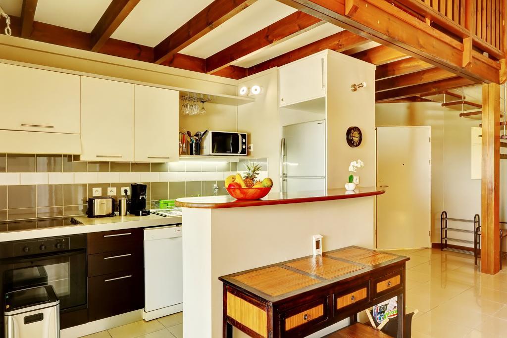 Le Kazuarina · Superbe ! Le Kazuarina, beau F3 à 50m du lagon - 86