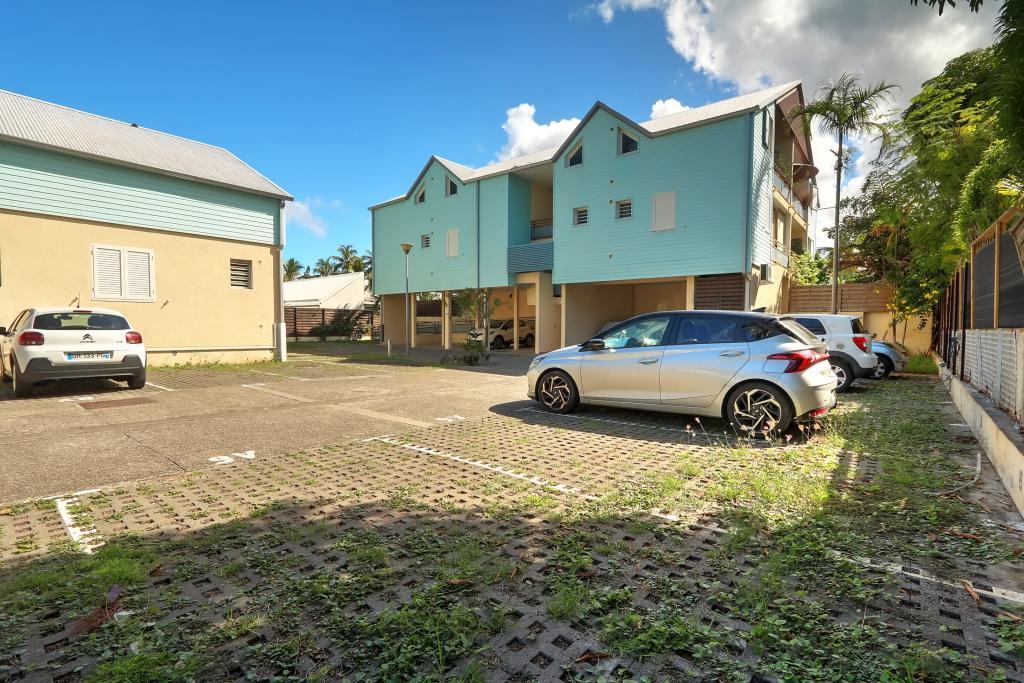 Le Kazuarina · Superbe ! Le Kazuarina, beau F3 à 50m du lagon - 100