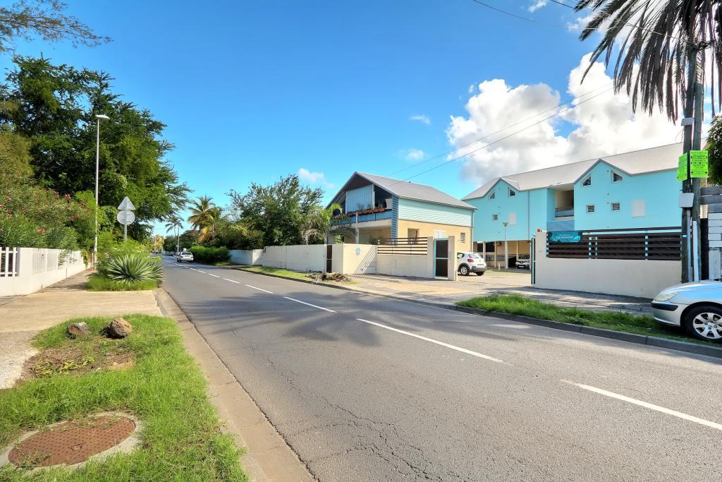 Le Kazuarina · Superbe ! Le Kazuarina, beau F3 à 50m du lagon - 101