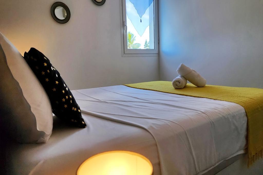 Le Kazuarina · Superbe ! Le Kazuarina, beau F3 à 50m du lagon - 76