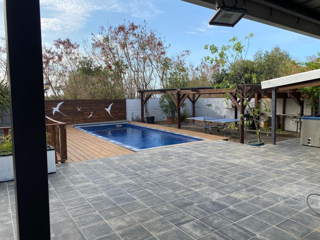 La Kaz Paille en Queue, Superbe Villa avec Piscine chauffée et jacuzzi - 66