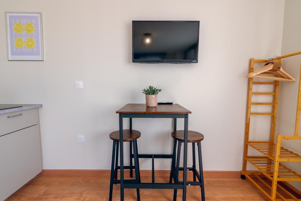 La simplicité, rénové et chaleureux - 4