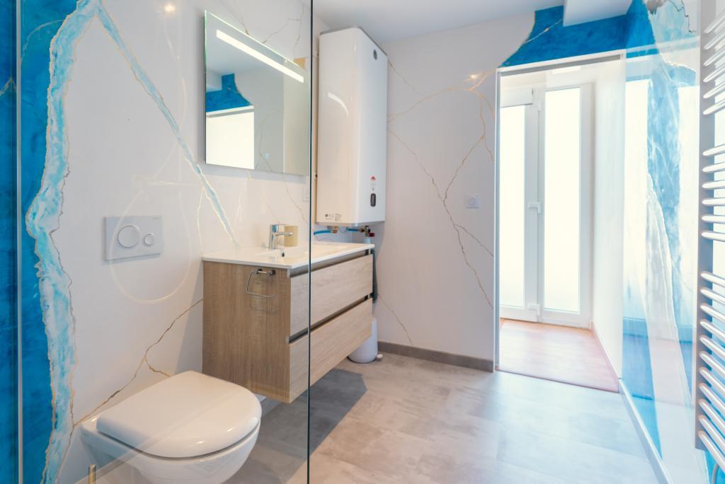 La simplicité, rénové et chaleureux - 9