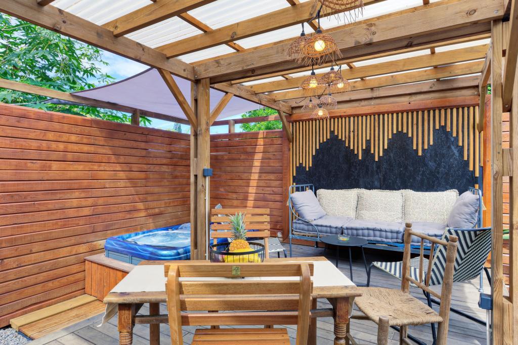 Ti’Kaz Mère • Studio Luxe + Jacuzzi Privatif - 10