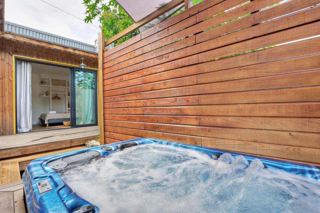 Ti’Kaz Mère • Studio Luxe + Jacuzzi Privatif - 18