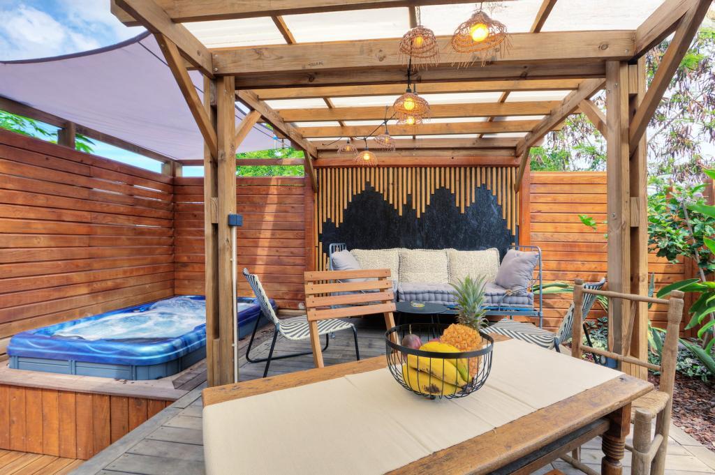 Ti’Kaz Mère • Studio Luxe + Jacuzzi Privatif - 22