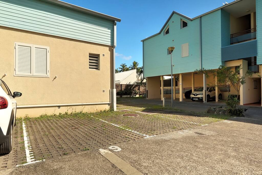 Le Kazuarina · Superbe ! Le Kazuarina, beau F3 à 50m du lagon - 29