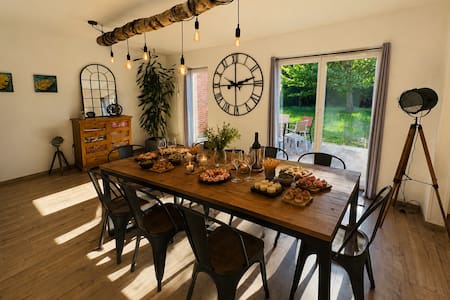 Photo du logement Frédéric François · Maison cosy 3 chambres - L'Escale de Grâce