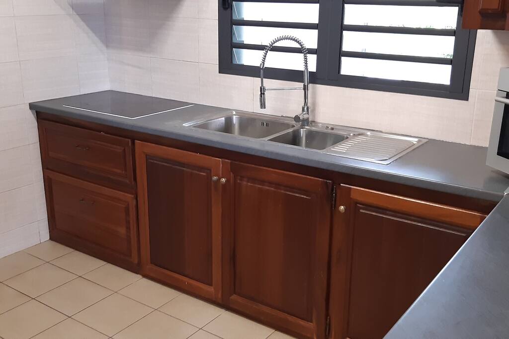 La Kaz Paille en Queue, Superbe Villa avec Piscine chauffée et jacuzzi - 16