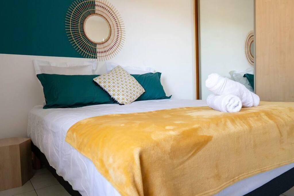 La Vita Bella, Superbe T2 à St Gilles - l'Eperon - 2